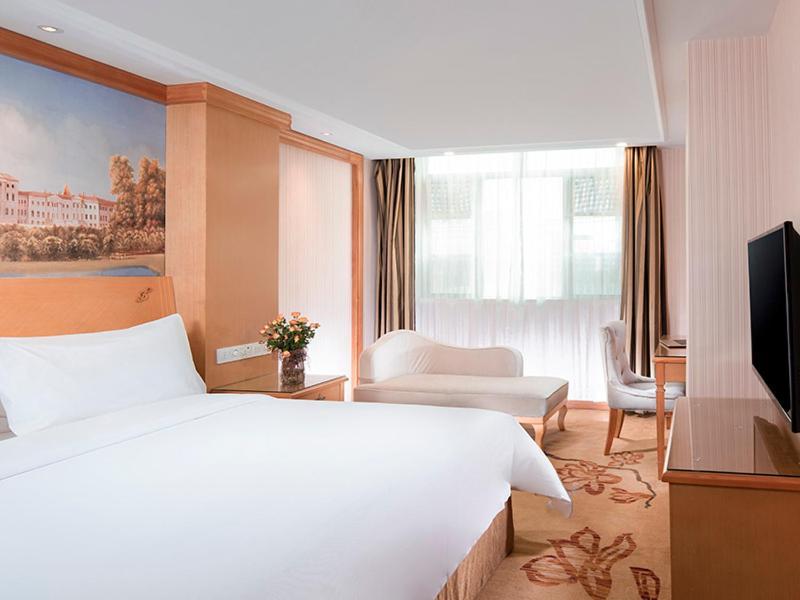 Vienna Hotel Qingyuan Yingde Guangming Road Екстер'єр фото